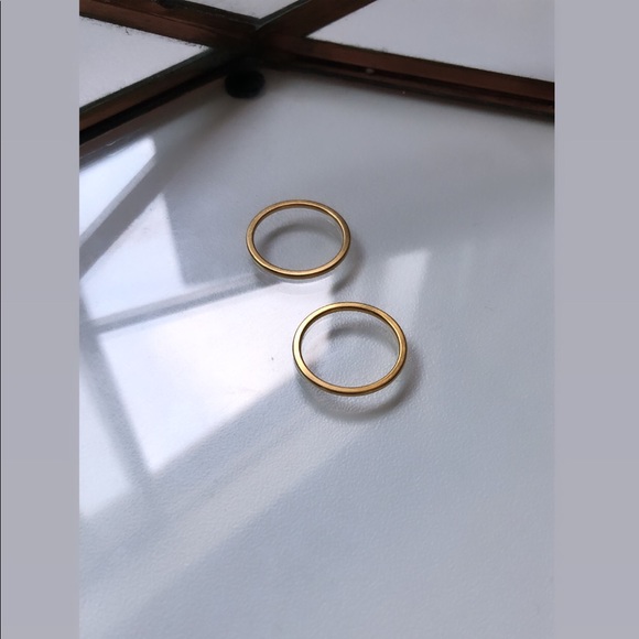 Two stackable gold rings - Picture 2 of 3